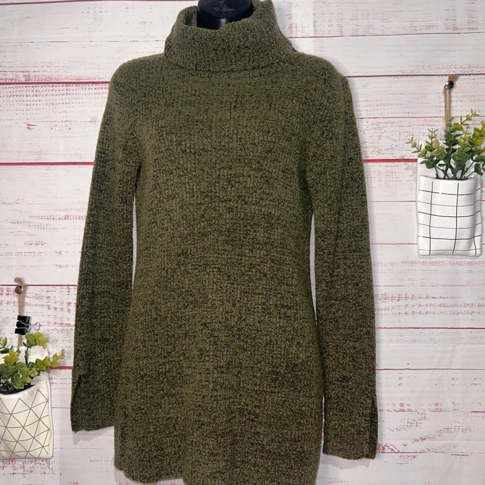 Banana Republic Turtleneck Sweater | Women’s Small